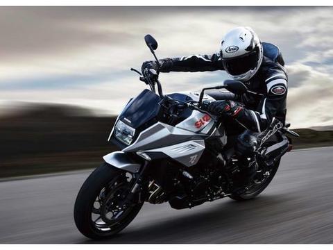 入门155排量铃木刃摩托将来临，单缸风冷15马，极客飒同动力平台