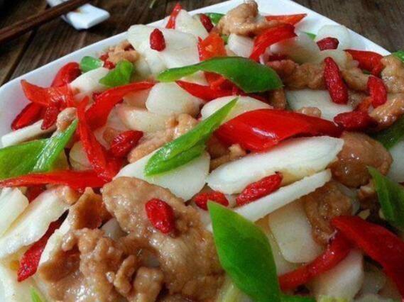 香煎梅花肉,鱼香鸡蛋,马蹄炒肉片这几道菜的家常
