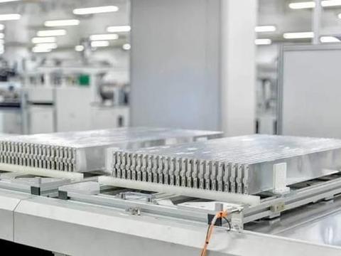 每天车闻： 长安第一季度售14万辆，广汽集团3月产销双增长