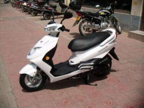 电动车有证才可上路，关于费用问题，车主有话要说