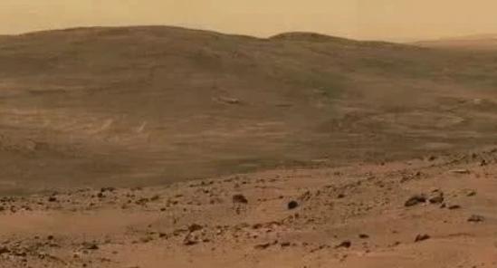 火星发现人为刻画石板,科学家:也许在30亿年前,这里一片繁华