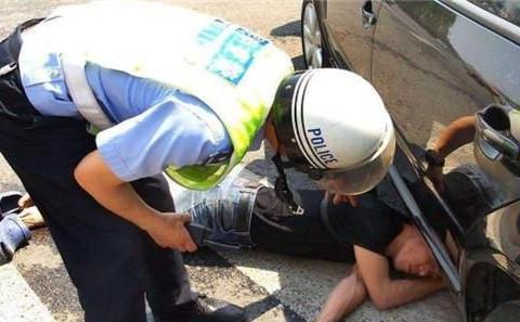 车上有行车记录仪还被碰瓷，这些功能不打开，记录仪就白装了