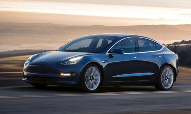 路遇电动车别跟太紧，刹车灯九成会骗人