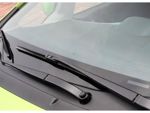 雨刮器“刮不干净，还有异响”？维修工教你一招，不用再去4s店