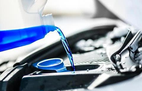 防冻液多久换一次？维修师傅：记住这个时间，别等“开锅”再后悔