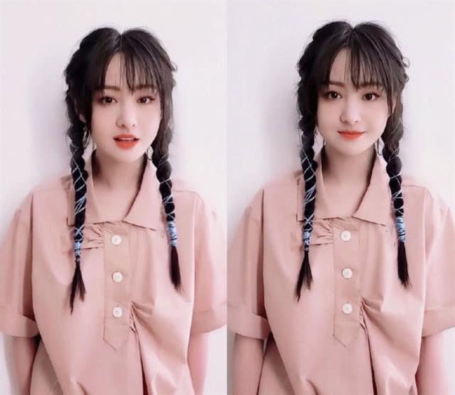 郑爽“吃播”首秀嘟嘴卖萌似邻家女孩,一手美食一手汽水超接地气