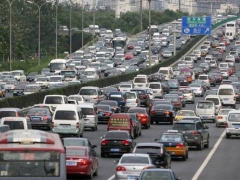 利好政策助力车市回暖，产业转型升级开启倍速模式