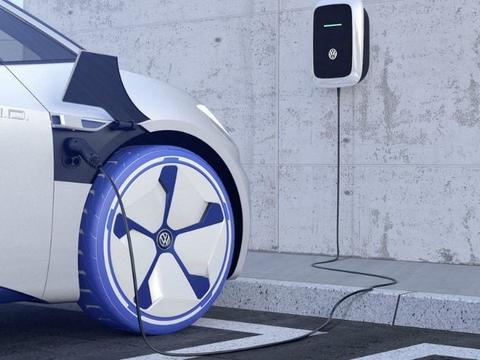 随时随地充电，旧电池废物再利用？ 大众这波操作有点秀