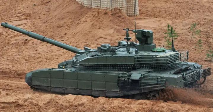 俄首批最新型T-90M坦克列装部队