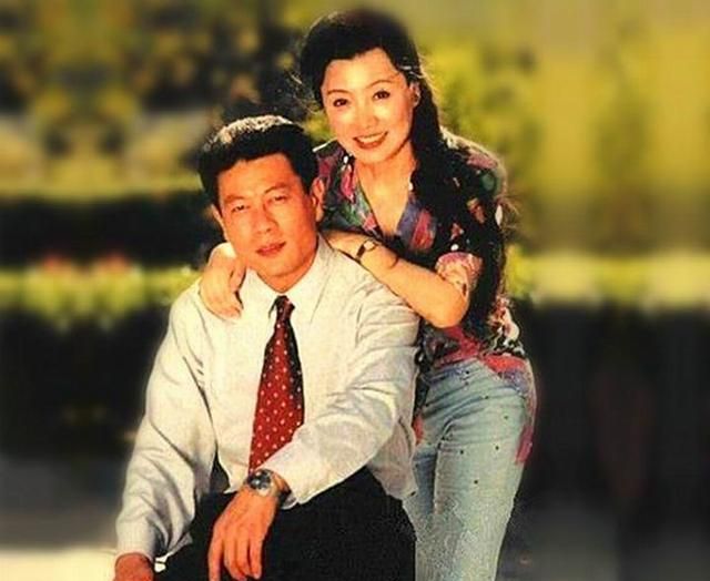 80年代电影明星情侣照,而今有的依旧长相厮守