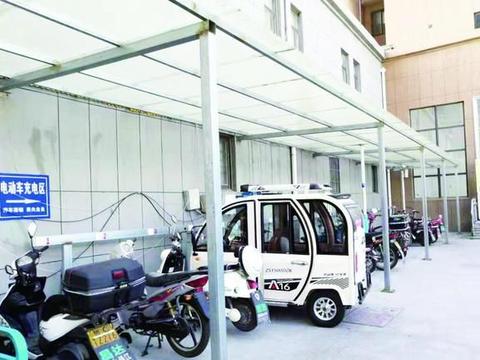 电动车的电是每天充电好，还是用完再充好？看看修车师傅怎么说