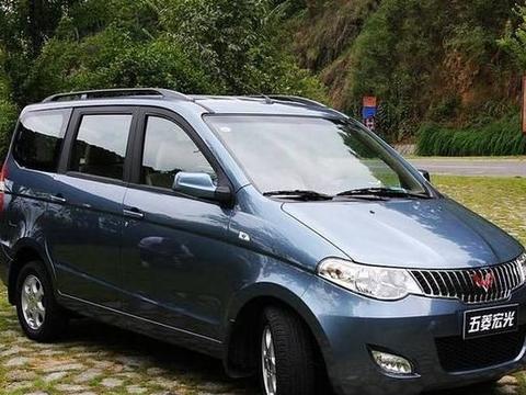 五菱宏光已经出到第7款了，新一款小巧又呆萌，还是那个神车吗？