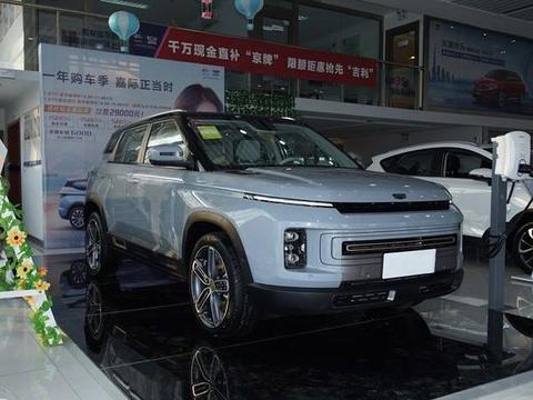 这SUV是真的火，一亮相就被抢光，破百仅7.9秒，才13万出头