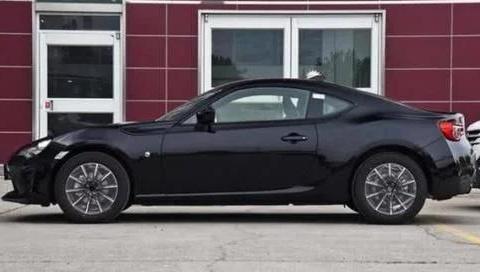 顶配28.78W就能入手的跑车，更具科技感加速6.2S，还看奔驰C？