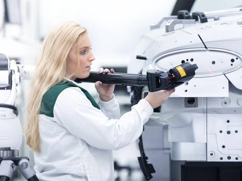 宇尘说车│宾利汽车计量团队以精益求精成就极致奢华