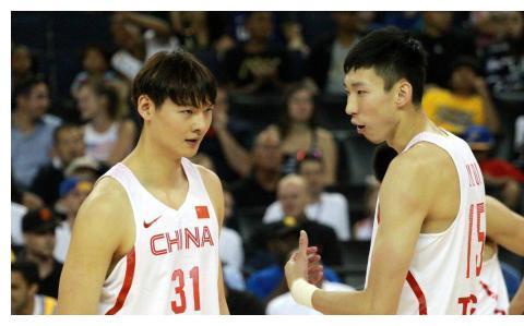 王哲林在16年参加nba选秀被灰熊选中，四年过去了他为何不去nba？