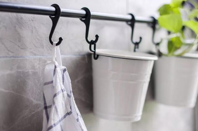 140平简约大宅，进屋就被吸引，电视墙太有个性了！鼓起勇气晒晒