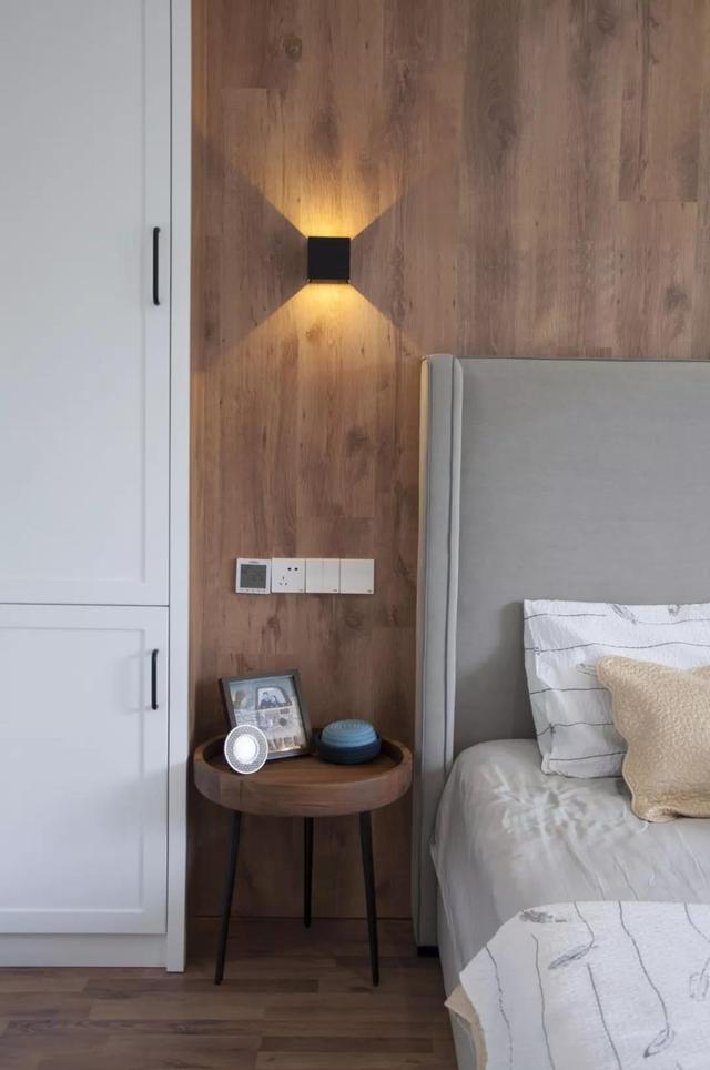 140平简约大宅，进屋就被吸引，电视墙太有个性了！鼓起勇气晒晒