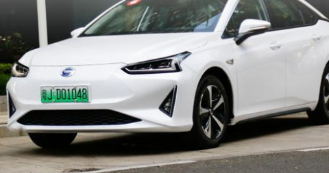 同为合资车型，菲斯塔纯电动与iA5你更青睐谁？