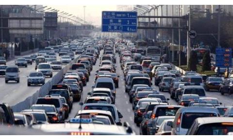 国产车“鸡头”和合资车“凤尾”该咋选？车主：选错开一年就后悔