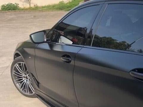 车重2吨7秒破百，开出去比A6L上档次，跌7万，一年卖出16.3万辆