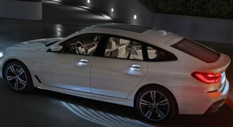 无框车门+空气悬挂+3070轴距，这辆宝马舒适、操控、空间面面俱到