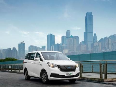 长安欧尚汽车两周岁，正式进入新能源领域，开启电动车刷脸时代