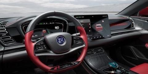 搭载刀片电池 百公里加速3.9s 比亚迪汉开启预订