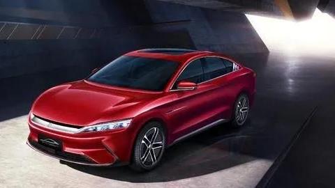 上汽荣威全新“R”标首款产品亮相，中文名：极光号！