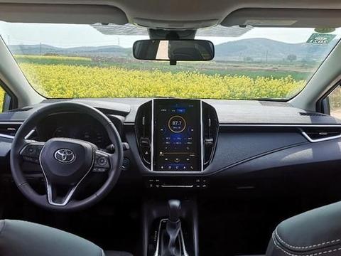 A级车中它人气更高，做工细腻用料上乘，提供1.2T和1.8L混合动力