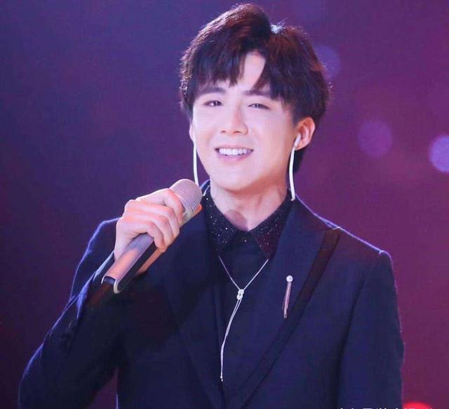 音乐博主网红排名_Spotify股价再次上涨,与环球音乐续约,推出视频播客