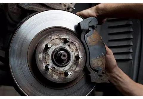 甭管你的车有多便宜，跑了8万公里要换这3个零件，以防汽车报废