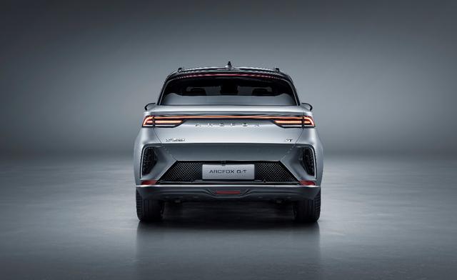 综合续航653km+首款5G技术,预售28万起!ARCFOX α-T开启预定