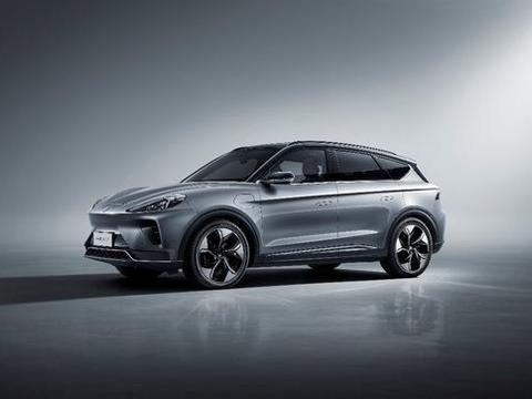 ARCFOX首款SUV首发，搭载5G技术，续航653公里