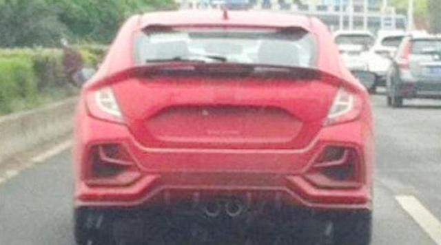 本田思域两厢路试谍照曝光 与海外版车型保持一致