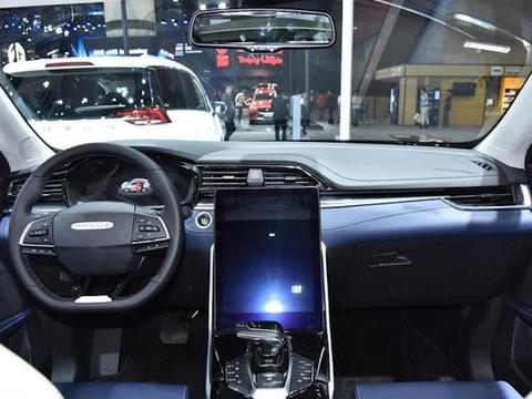 两个版本/5月18日正式上市 上汽MAXUS EUNIQ 6亮相