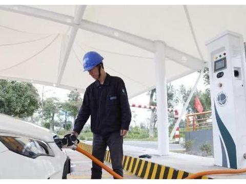 一场冷空气, 竟揭下新能源遮羞布! 车主: 续航300公里就是个笑话