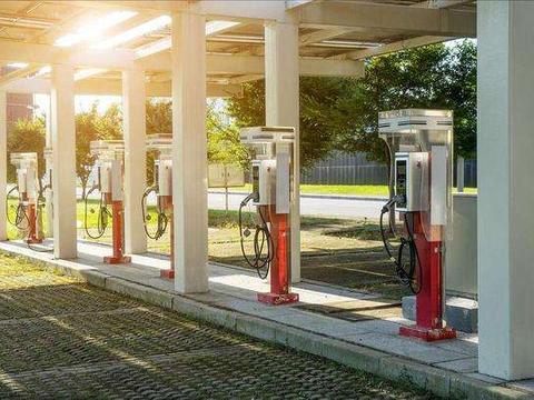 财政部：未来两年买新能源汽车 将继续免征车辆购置税