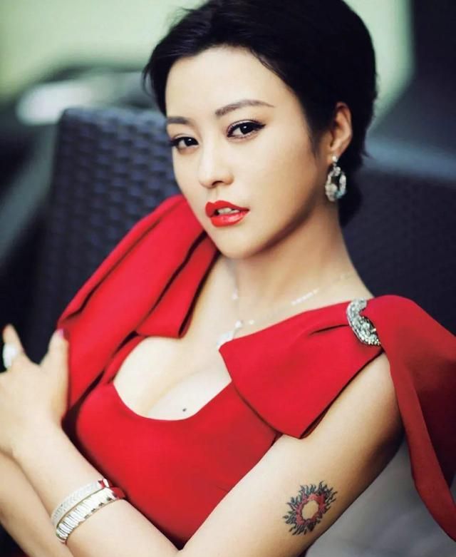 42ٲϣɫȹʱУֱǼ硱