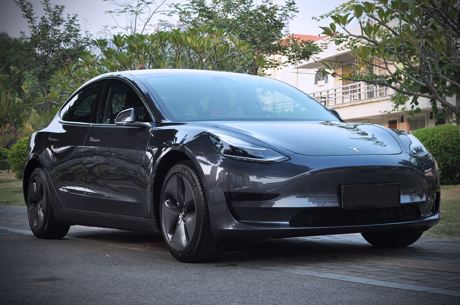 特斯拉国产Model3,国产特斯拉model3 名不见经传的天际me7挑战特斯拉model3,蔚来es6?