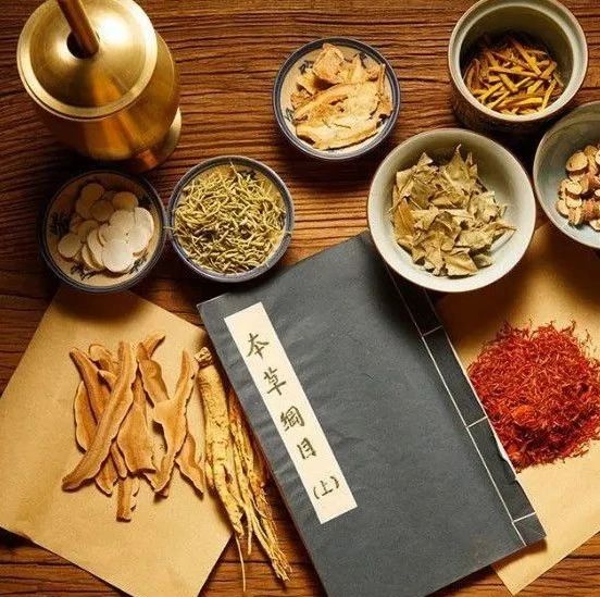 各方评论:棚户区找老女人泻火是真的存在吗?背后的真相是什么?