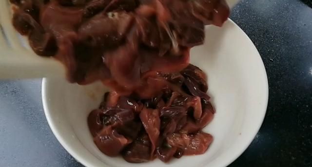 淮扬菜大厨教你精准操作这道腰肝合炒,鲜香软嫩,糖醋味浓