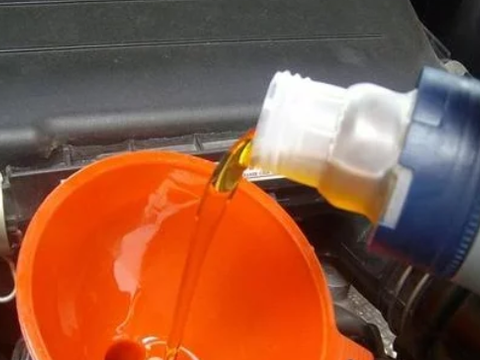 保养时最怕修车工说的一句话，一旦听到赶紧掉头就走，别花冤枉钱