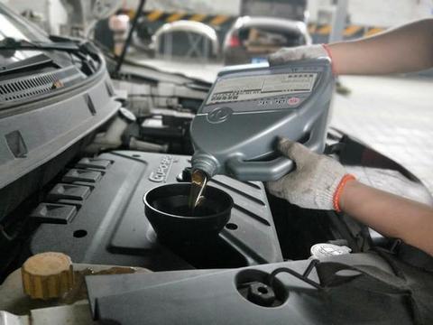 4个最基础的汽车保养小常识，你都知道几个？