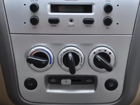 为啥开暖风不按AC键也费油，维修工：这按钮不关，也好意思问？