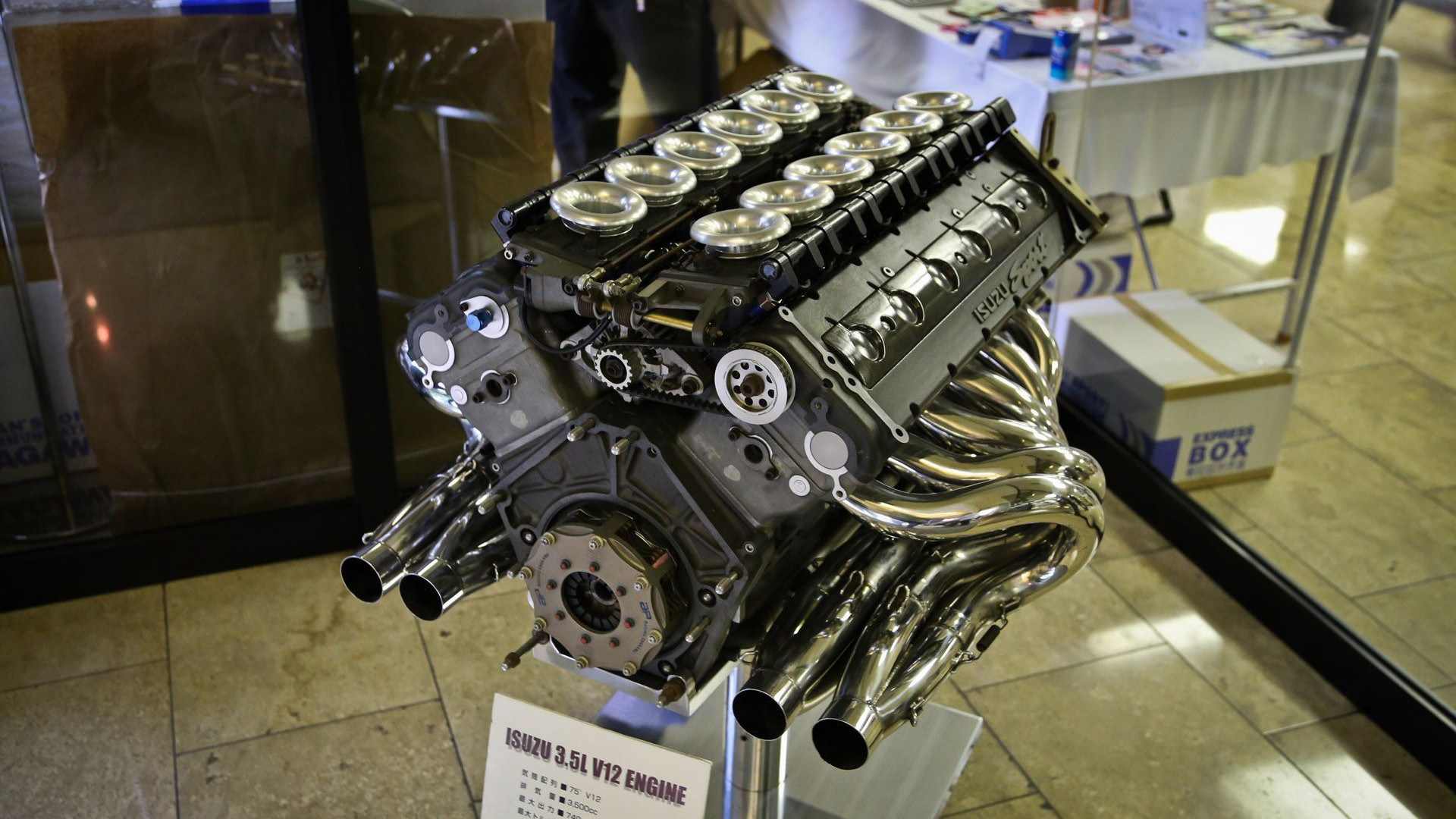 为什么布加迪在它面前只能算“弟弟”?!