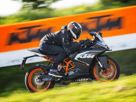 普通的125摩托车，每升油可以跑多远？老骑手指出：大概这数！