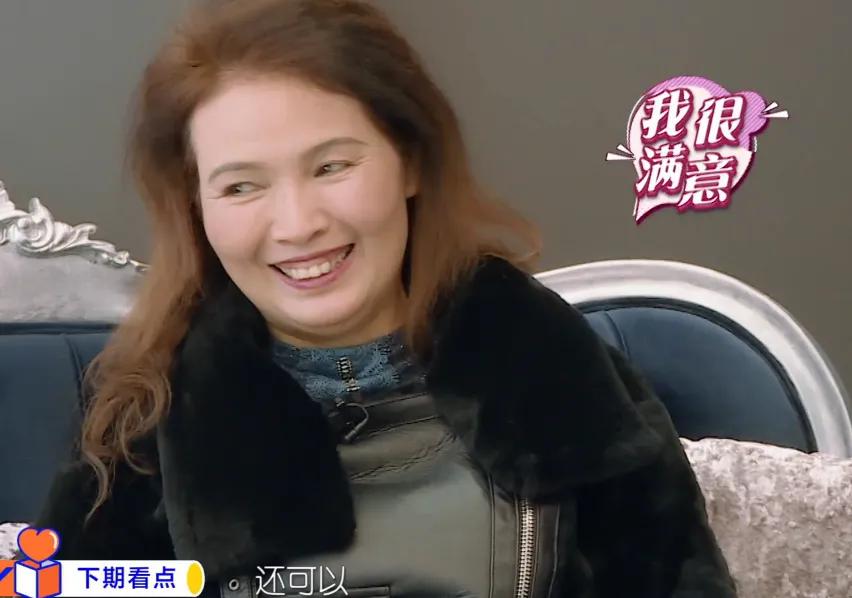 这位友人不但说王妈妈十分关心女儿的恋情,哪怕是绯闻.