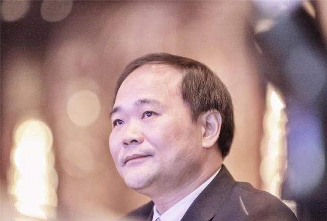 李书福又出奇招,吉利换标后被18国抢购,网友:早这样早买了!