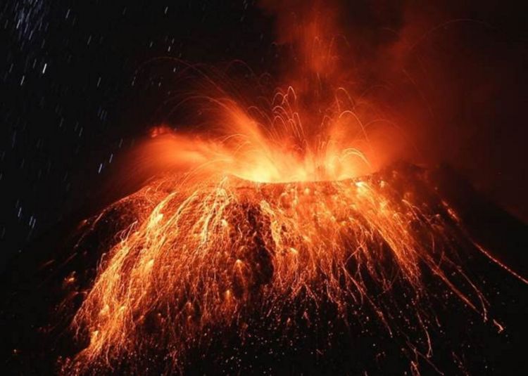 神秘巨眼竟是火山？研究员发现它喷不出岩浆，只能喷泥